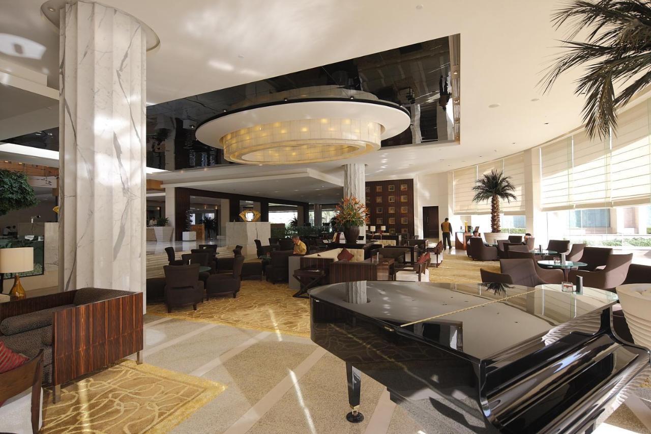 The Grand New Delhi Hotel Exterior foto
